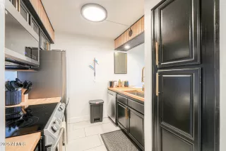 Photo #4: 6942616 Listing