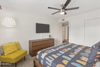 Photo #5: 6942646 Listing