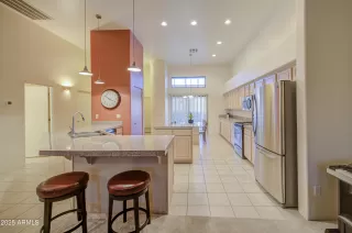 Photo #5: 6942744 Listing