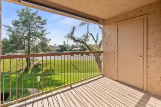 Photo #4: 6942785 Listing