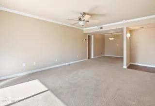 Photo #6: 6942785 Listing