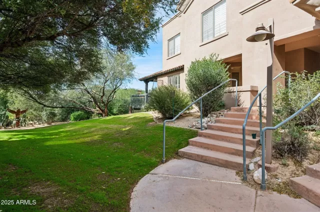 MLS: 6942844 Condo For Sale