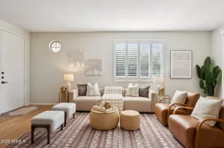 Photo #5: 6942844 Listing