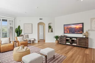 Photo #6: 6942844 Listing