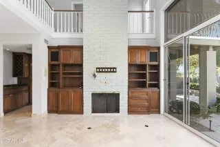 Photo #4: 6942864 Listing