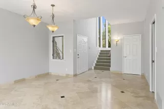 Photo #6: 6942864 Listing