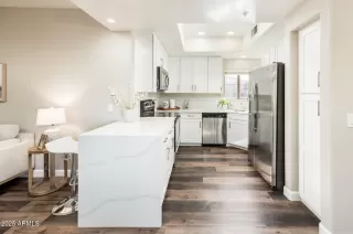 Photo #2: 6942934 Listing