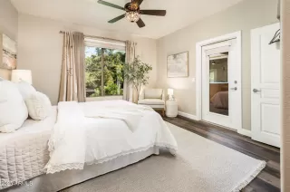 Photo #3: 6942934 Listing