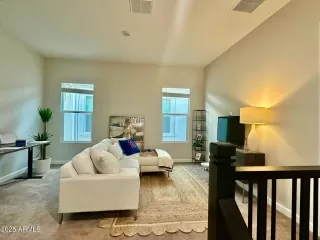 Photo #1: 6942971 Listing