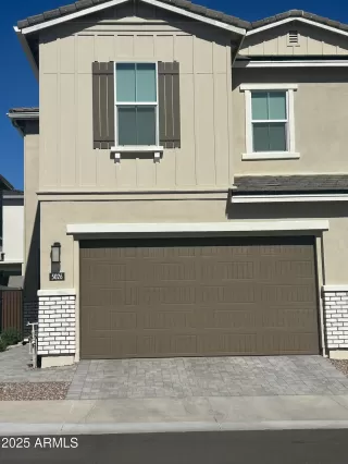 Photo #5: 6942971 Listing