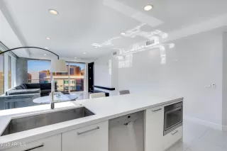 Photo #6: 6942982 Listing