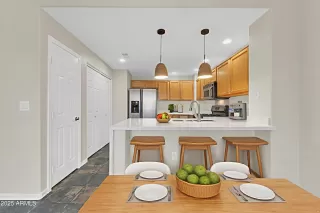 Photo #2: 6943111 Listing