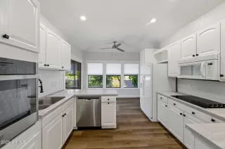 Photo #3: 6943301 Listing 