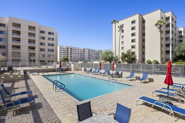 MLS: 6943350 Condo For Sale