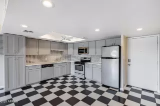 Photo #1: 6943350 Listing