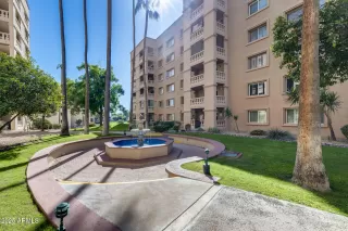 Photo #5: 6943350 Listing