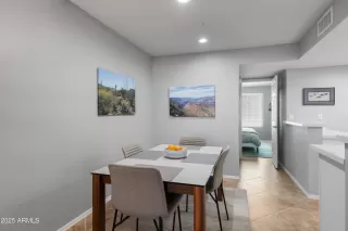 Photo #4: 6943392 Listing 