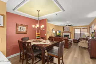 Photo #4: 6943435 Listing