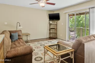 Photo #5: 6943472 Listing