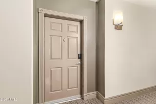 Photo #3: 6943535 Listing