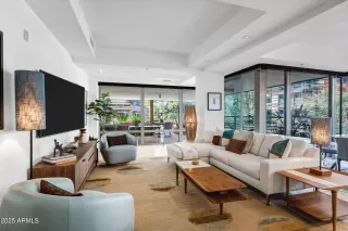 Photo #5: 6943546 Listing