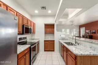 Photo #3: 6943772 Listing