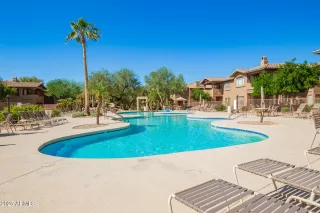 Photo #4: 6943772 Listing