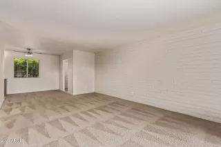 Photo #6: 6943818 Listing 