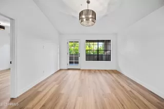 Photo #2: 6943846 Listing