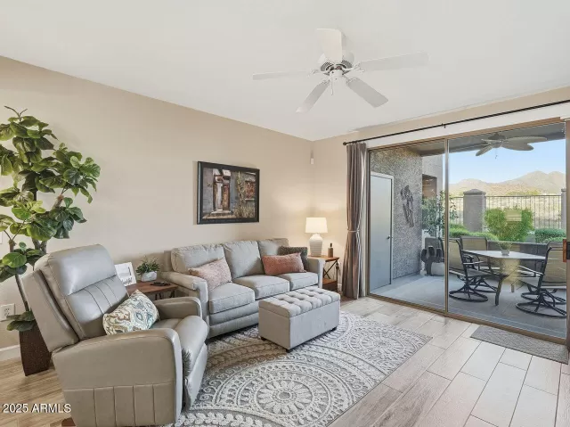 MLS: 6944013 Condo For Sale