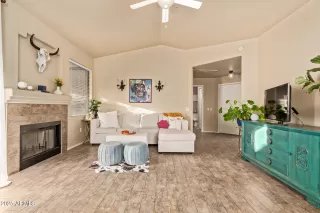 Photo #3: 6944176 Listing