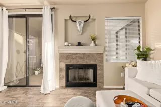 Photo #6: 6944176 Listing