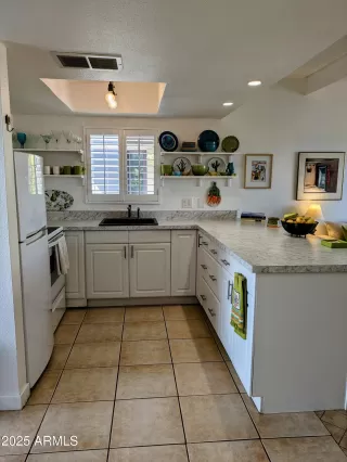 Photo #5: 6944220 Listing