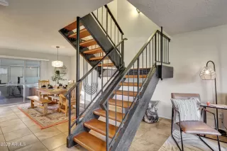 Photo #6: 6944301 Listing