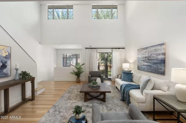 MLS: 6944302 Condo For Sale