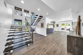 Photo #2: 6944410 Listing 