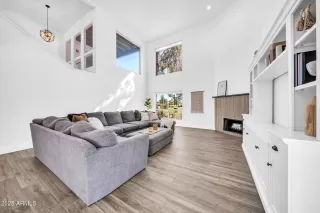 Photo #5: 6944410 Listing 