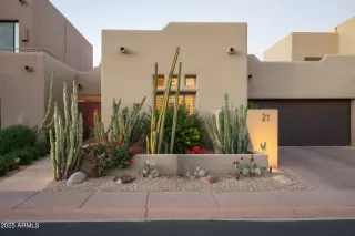 Photo #1: 6944421 Listing 