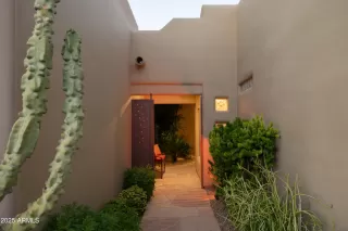 Photo #2: 6944421 Listing 