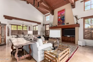 Photo #6: 6944504 Listing