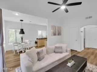 Photo #5: 6944639 Listing 