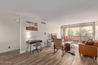 Photo #4: 6944734 Listing 