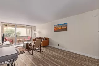 Photo #6: 6944734 Listing 