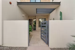 Photo #1: 6944822 Listing 