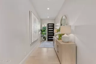 Photo #3: 6944822 Listing 