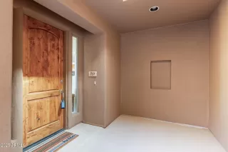 Photo #4: 6944825 Listing