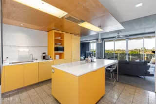 Photo #2: 6944913 Listing