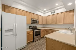 Photo #4: 6944924 Listing