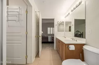 Photo #6: 6944924 Listing