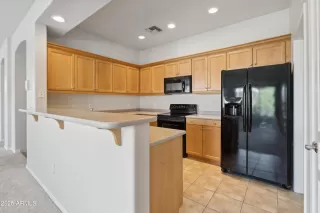 Photo #4: 6945109 Listing 